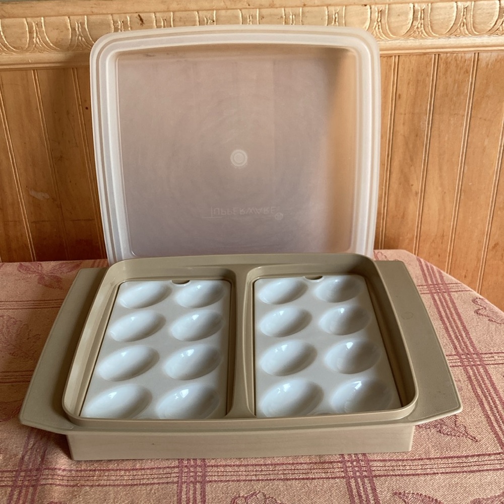 Vintage Tupperware Beige and White Deviled Egg  Carrier